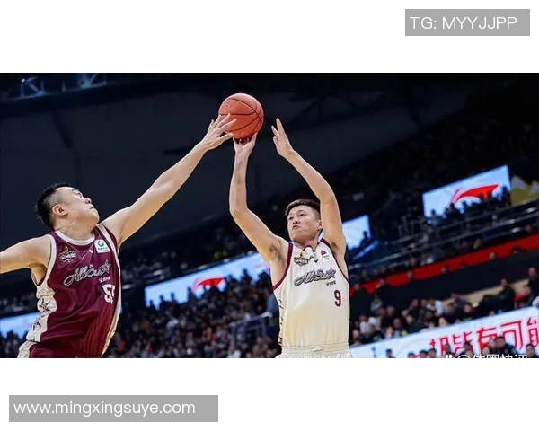 周鹏:从篮球场上的拼搏者到人生舞台上的奋斗者