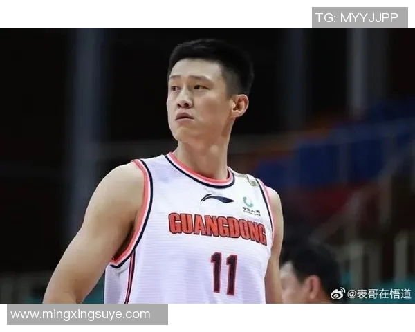 周鹏：从篮球场上的传奇到生活中的榜样，如何塑造自己的精彩人生