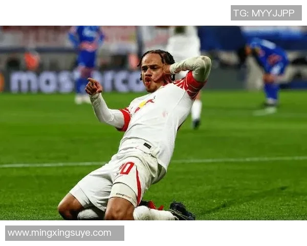 哈维西蒙斯：新生代足球天才的崛起与未来展望